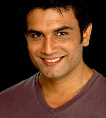 Sharad Kelkar takes to crime with Shaitan!